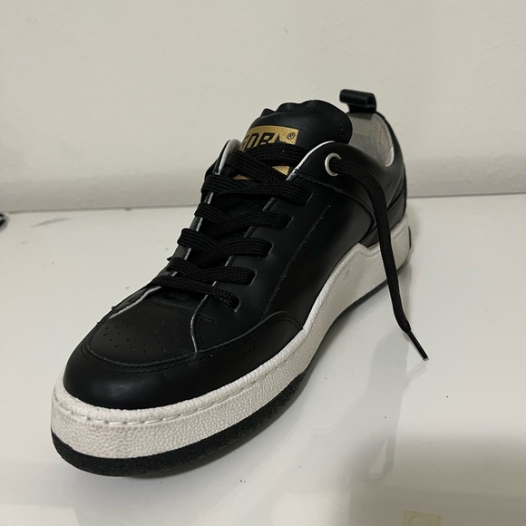 Yeah! GG Low Tops - Picture 3 of 16